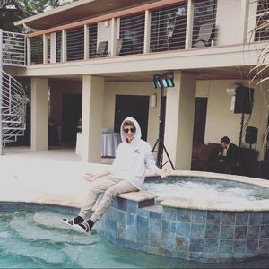 Meet your Posher, Tyler